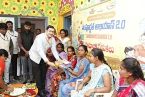 They complained that the roof of the hospital building and one of the rooms had collapsed.